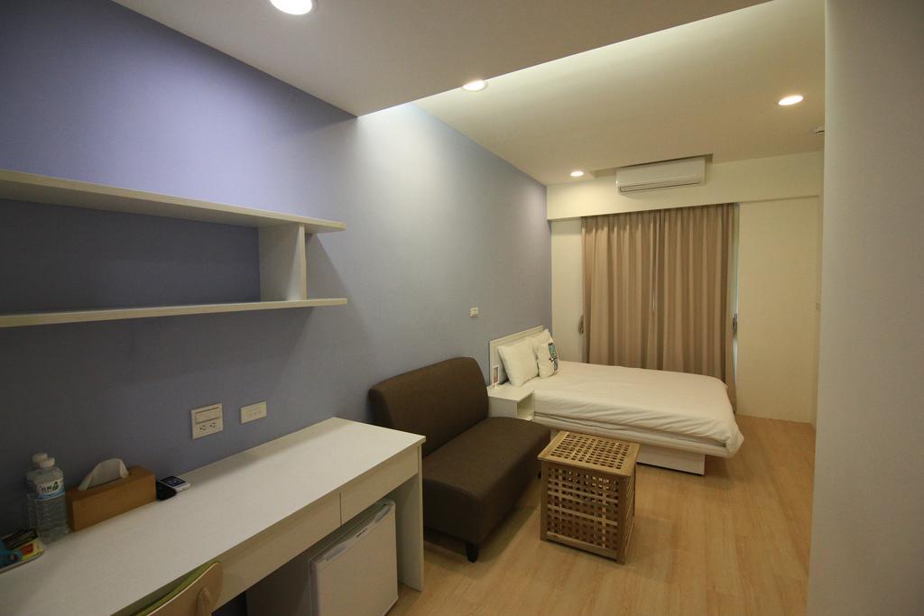 Locomotive Homestay Tamsui Exterior foto